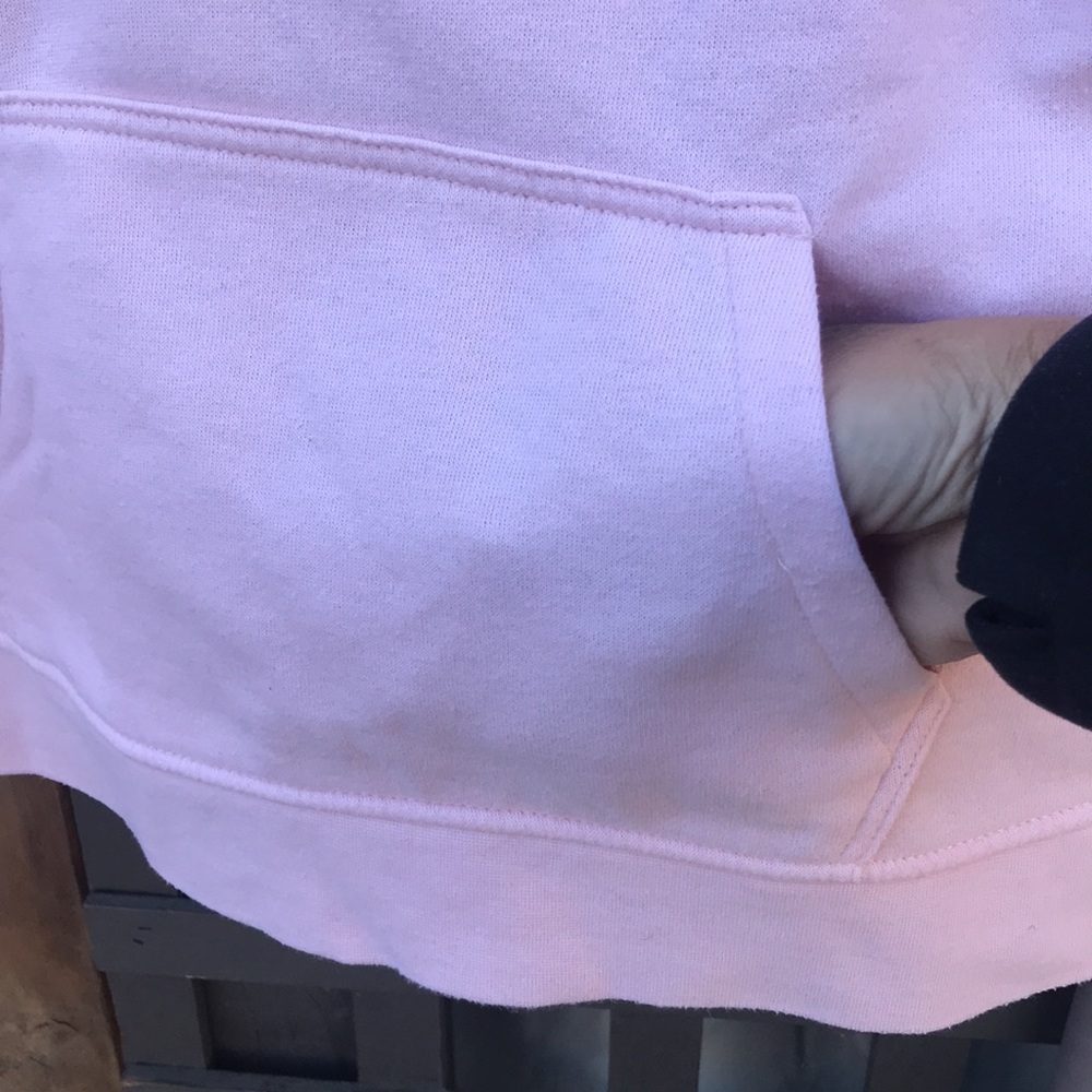 Light pink Van’s hoodie sweatshirt.  Fleece inside, has big pocket in front - Picture 5 of 9